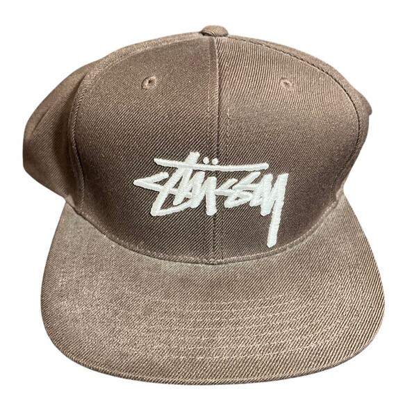 Stussy Mens Snapback Cap Brown Hat Streetwear Skate One Size Adjustable Spellout - Picture 1 of 5